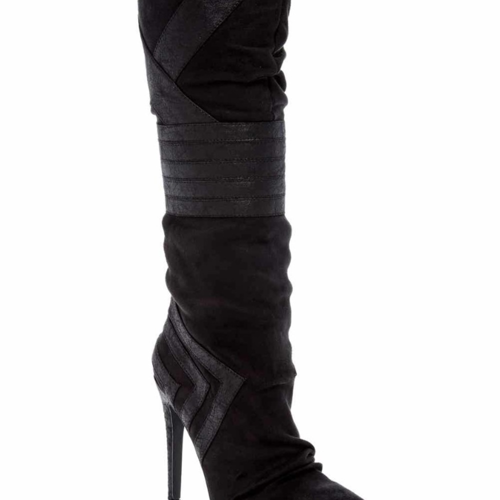 Black boots- knee height